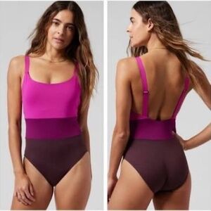 Athlete Colorblock Coastline One Piece Swimsuit Small Tall  NWT